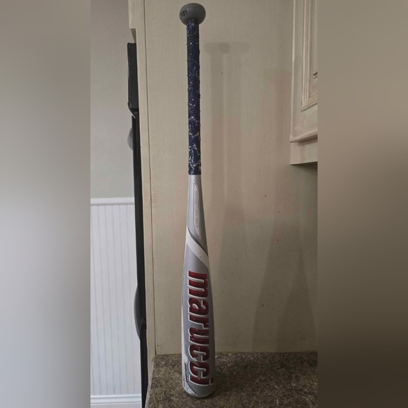 Marucci CAT9 Baseball Bat with Blue Grip - Picture 1 of 9